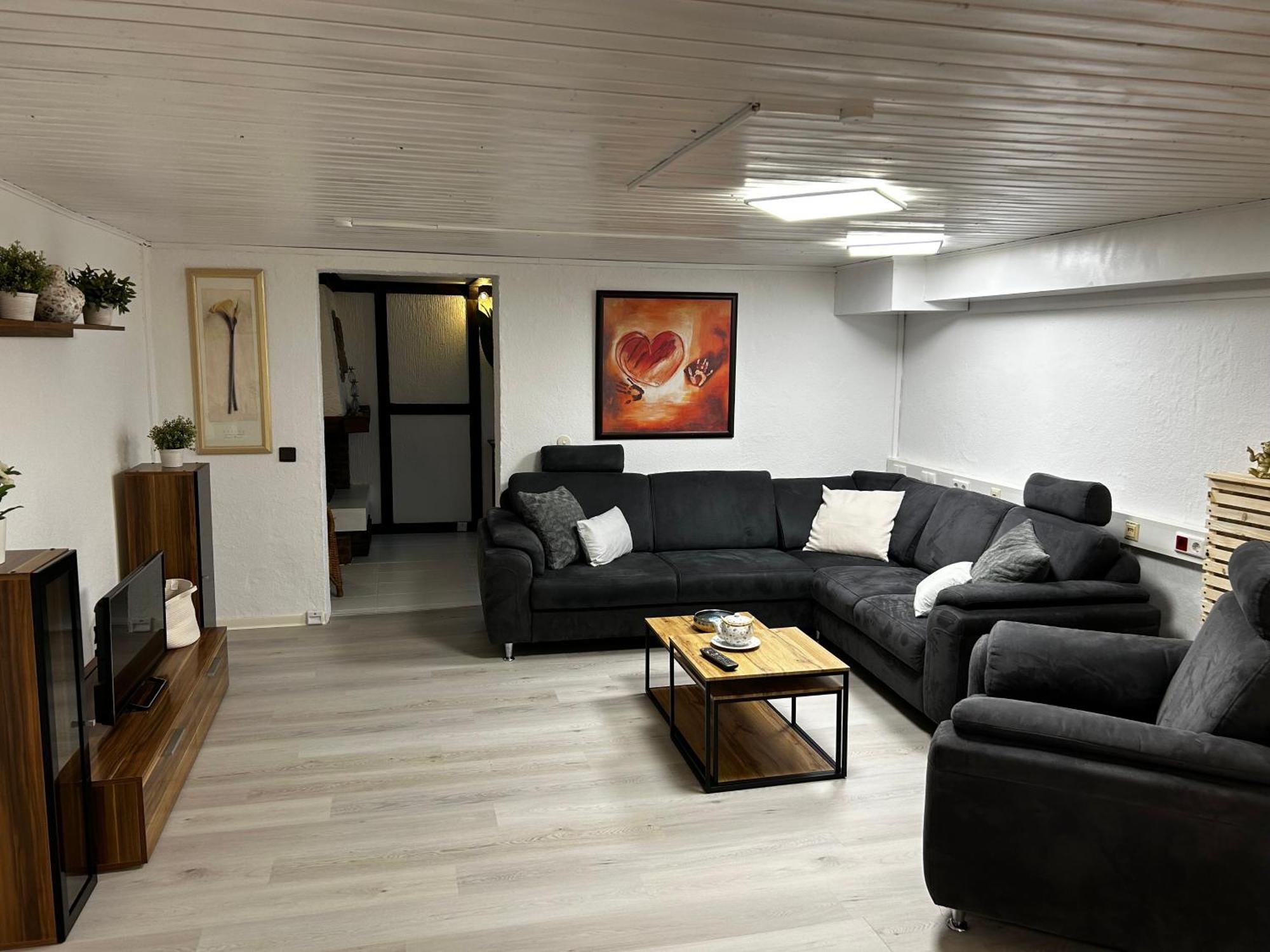 Guidos Place Souterrain Apartment Weissenthurm 외부 사진