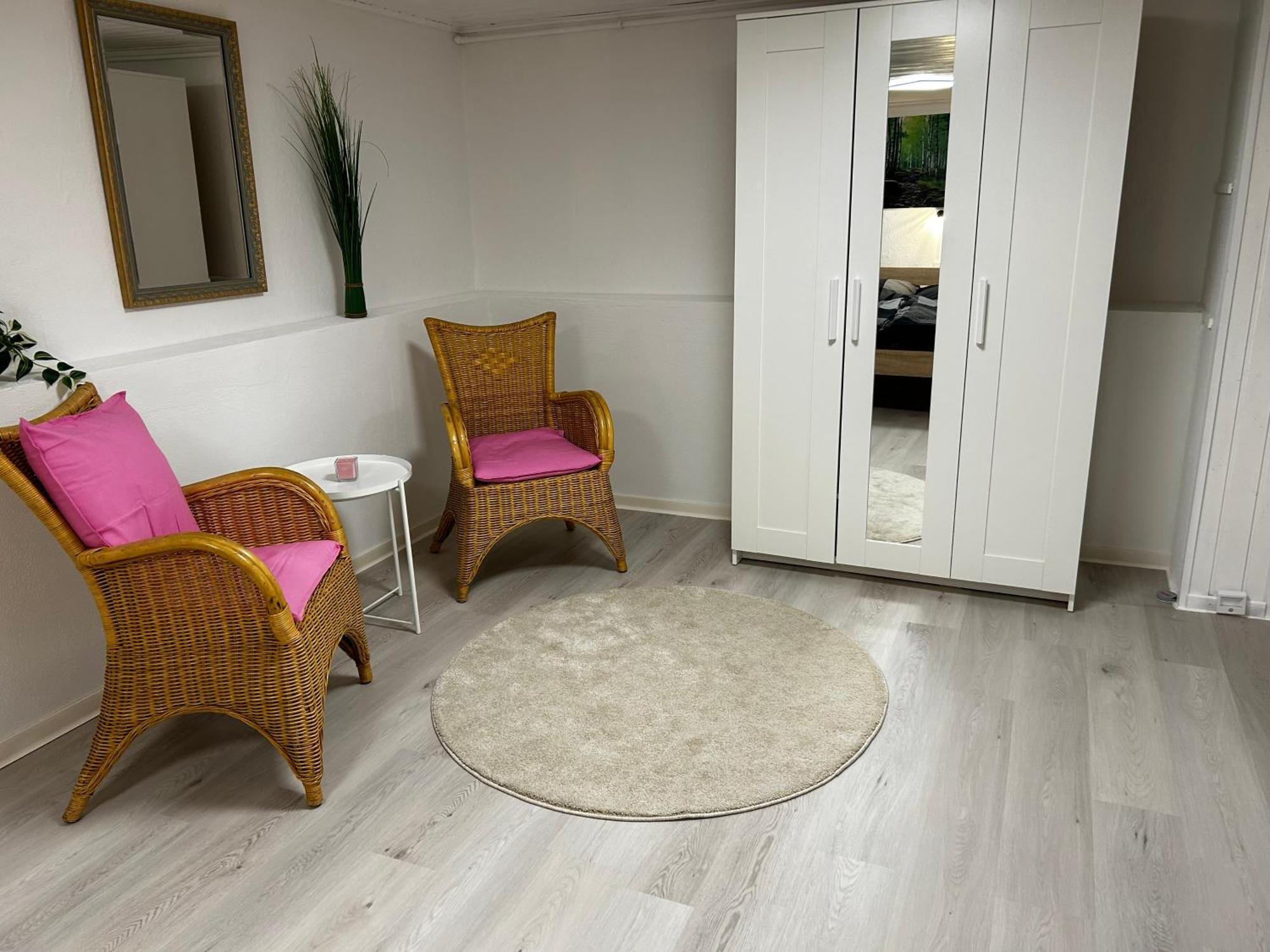Guidos Place Souterrain Apartment Weissenthurm 외부 사진